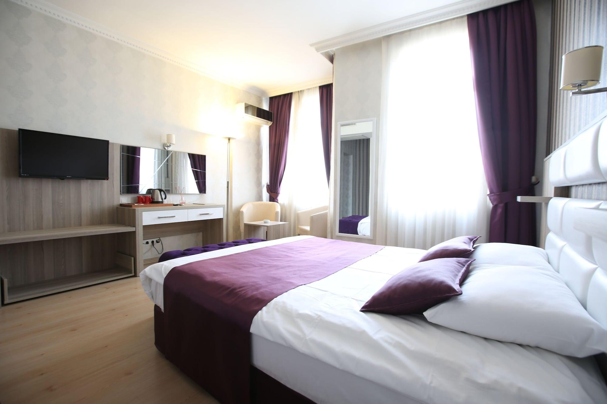 Nil Hotel