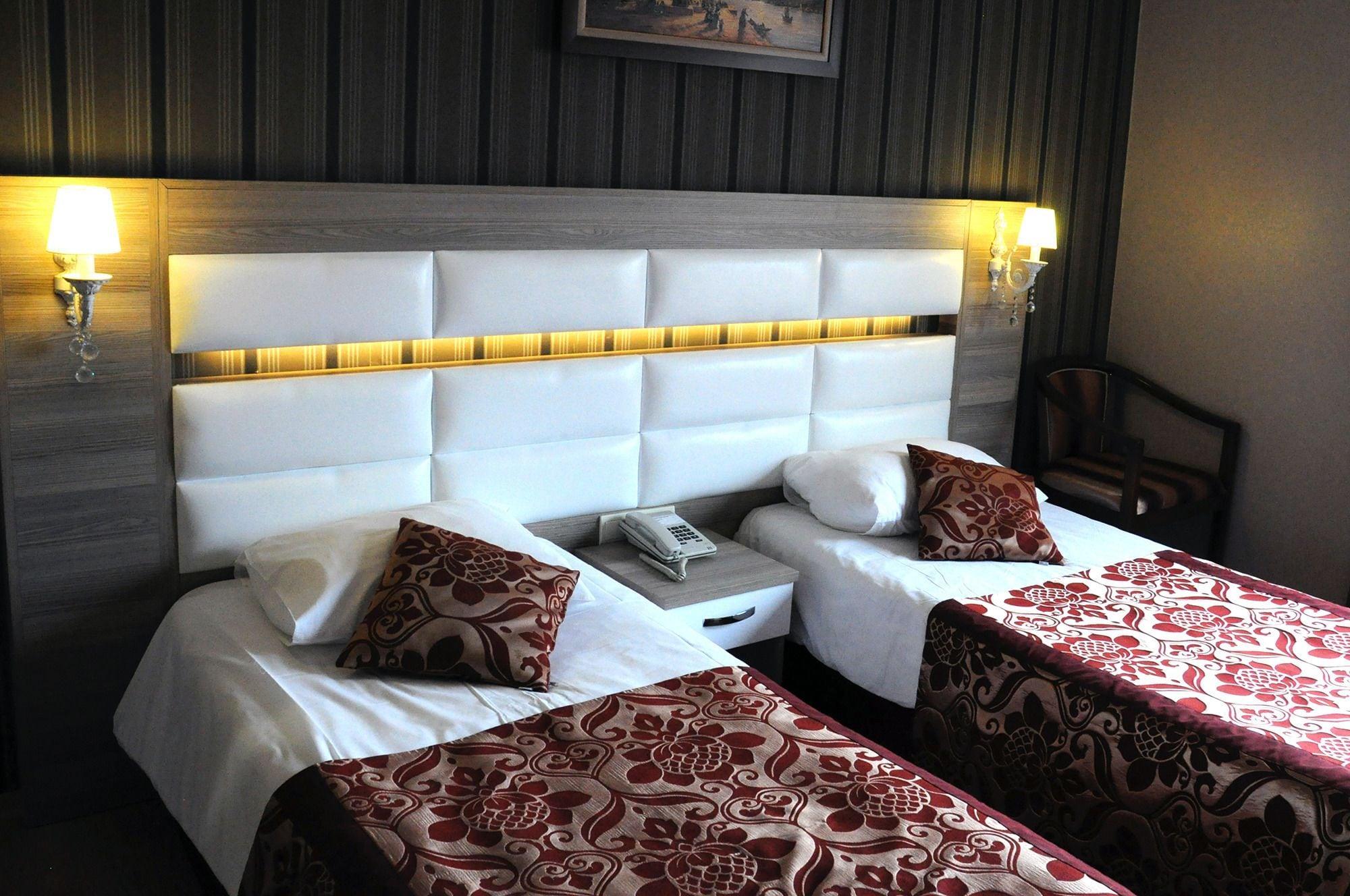 Nil Hotel